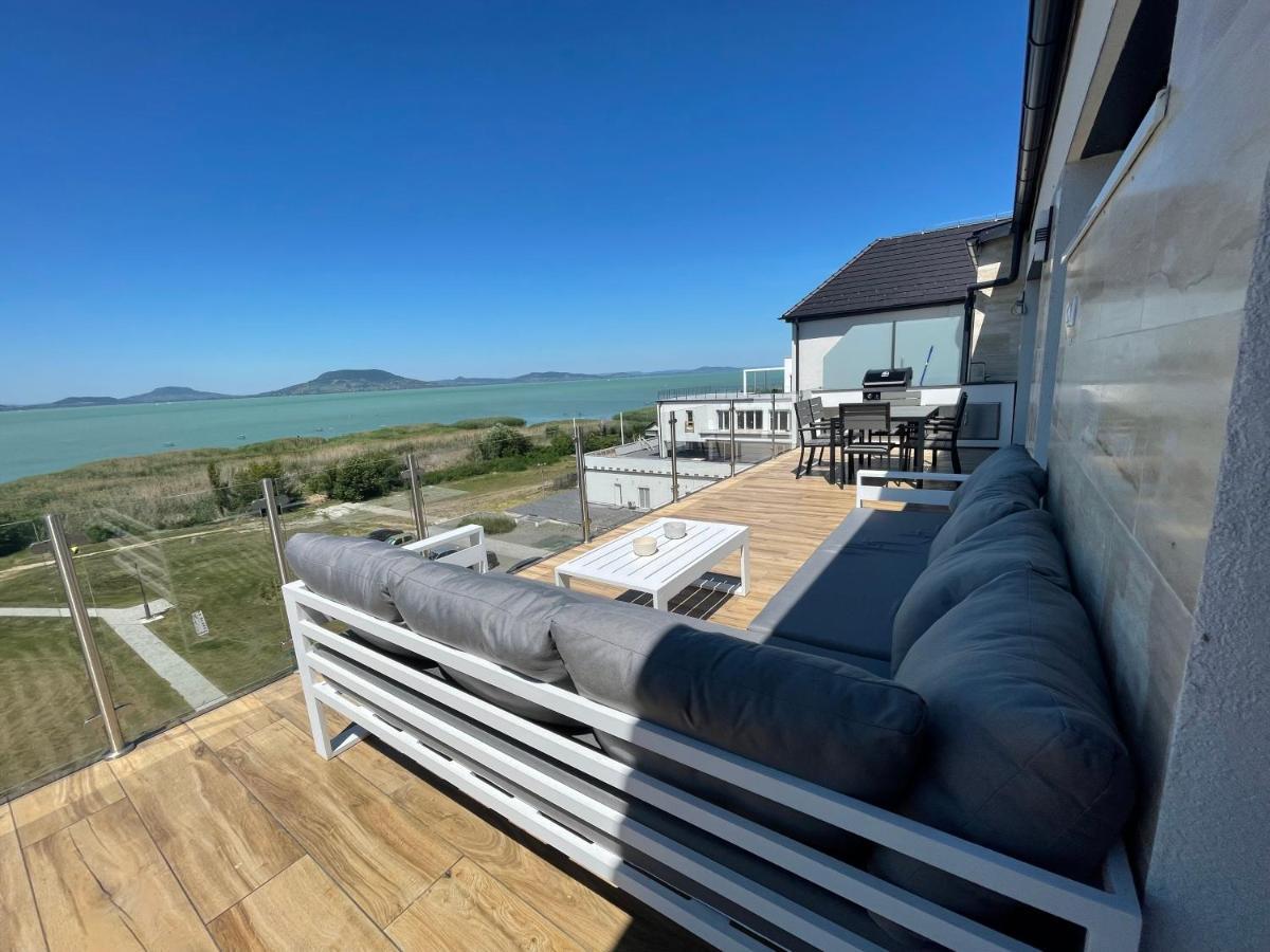 Fenyves Beach Apartman Delux Balatonfenyves Esterno foto