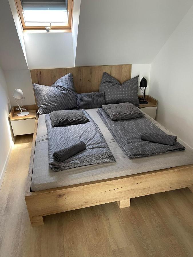 Fenyves Beach Apartman Delux Balatonfenyves Esterno foto