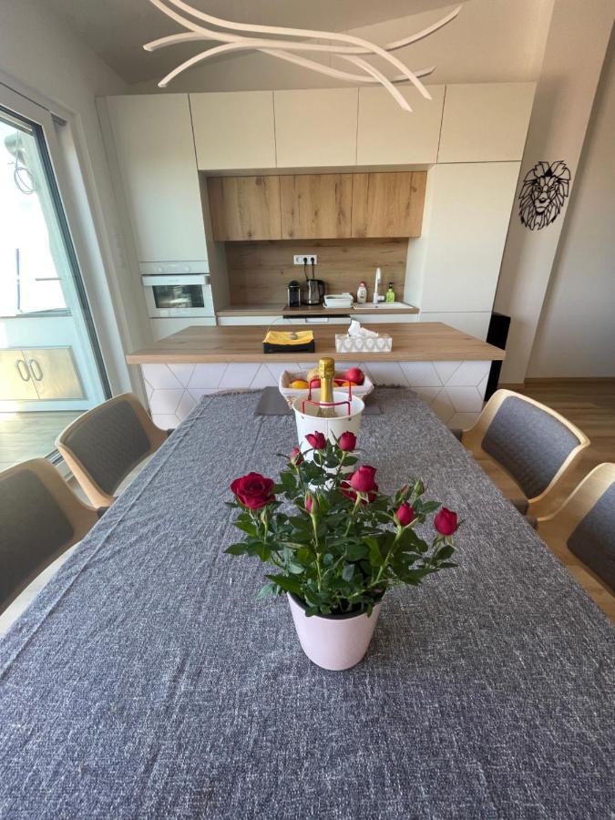 Fenyves Beach Apartman Delux Balatonfenyves Esterno foto