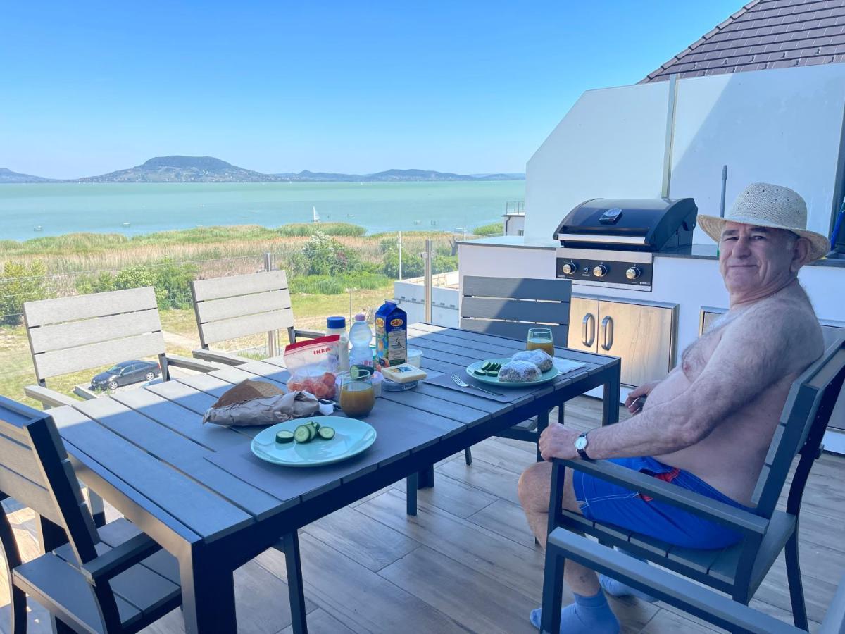 Fenyves Beach Apartman Delux Balatonfenyves Esterno foto